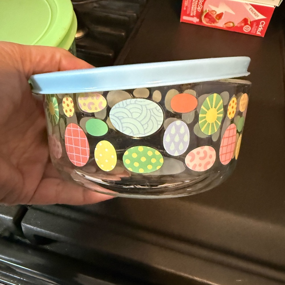 Pyrex Clear Glass Bowls with Easter design - Picture 4 of 5